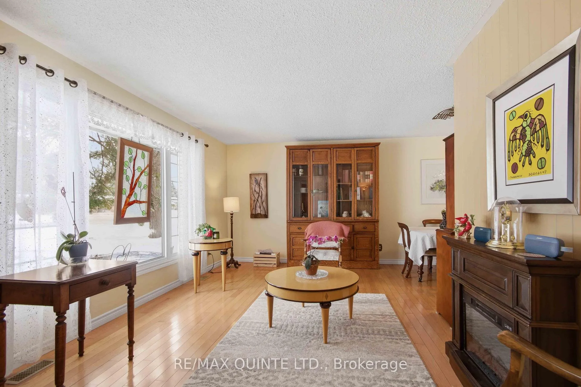 Photo 10 of 527 Montrose Road, Quinte West, Sidney Ward — HOMEH
