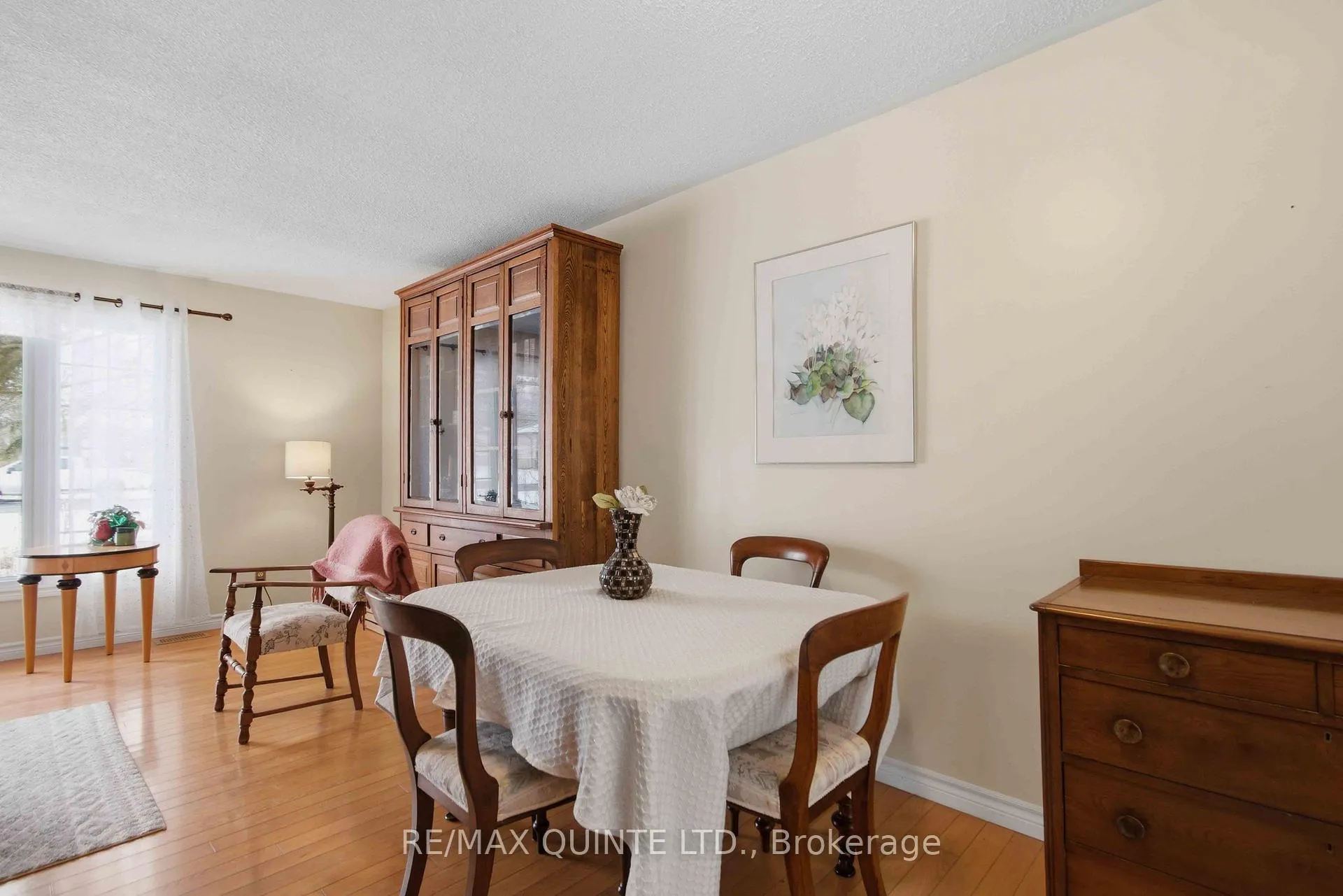 Photo 14 of 527 Montrose Road, Quinte West, Sidney Ward — HOMEH