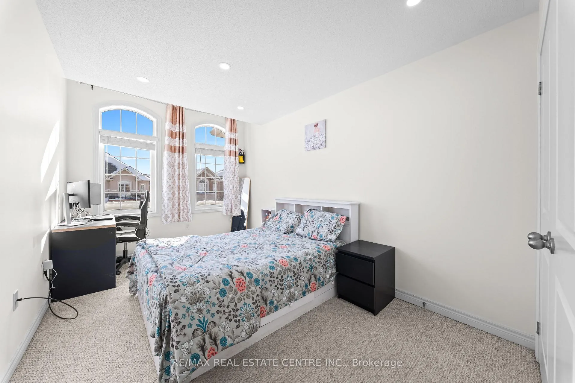 Photo 12 of 74 Ivor Crescent, Brampton, Northwest Brampton — HOMEH