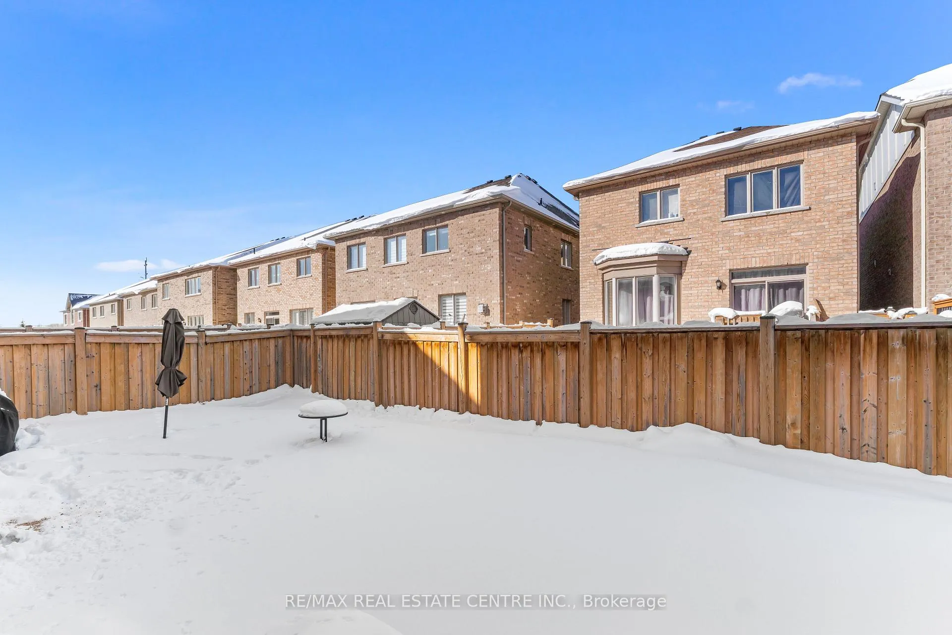 Photo 24 of 74 Ivor Crescent, Brampton, Northwest Brampton — HOMEH