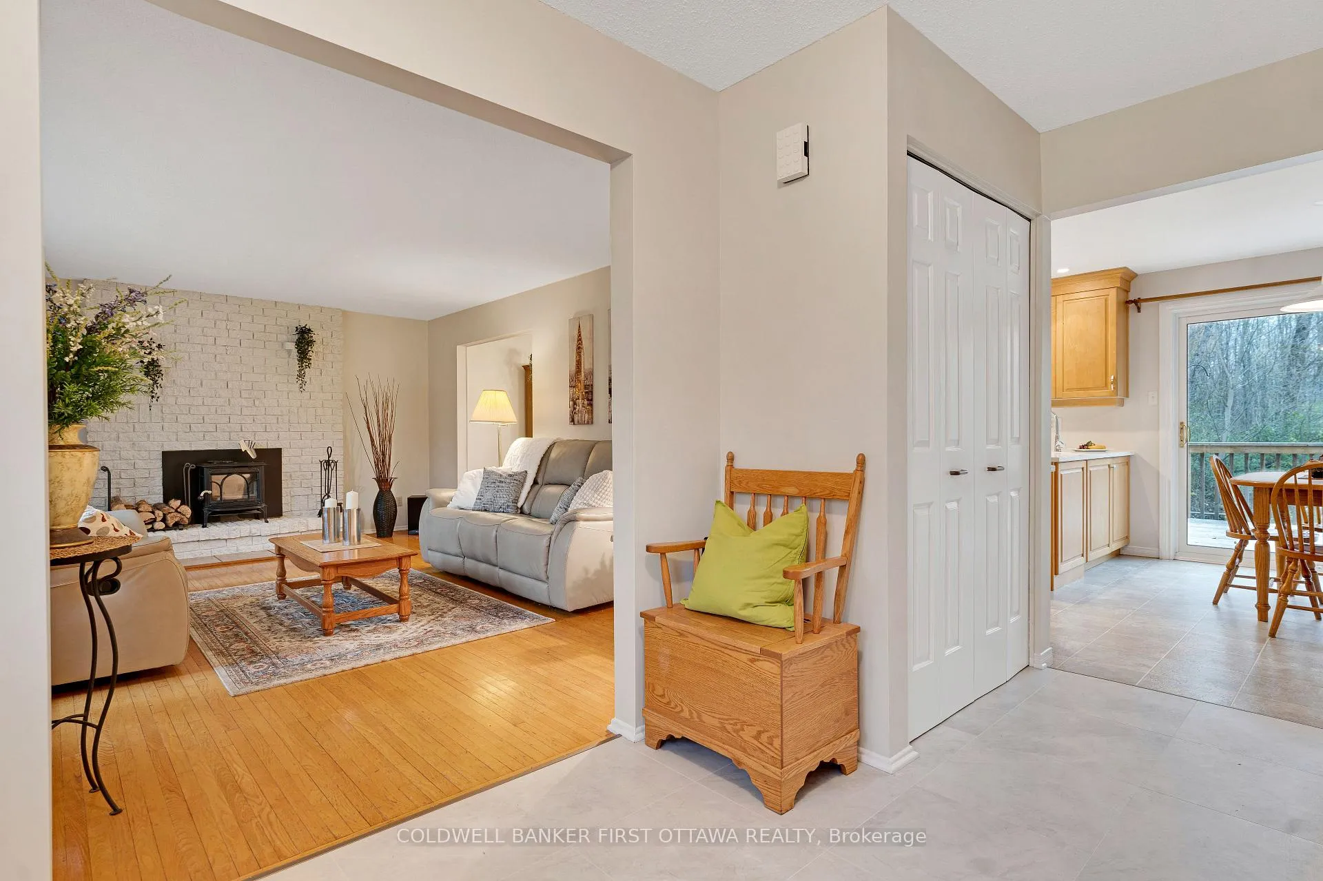 Photo 5 of 3900 Stonecrest Road, Ottawa, Dunrobin — HOMEH