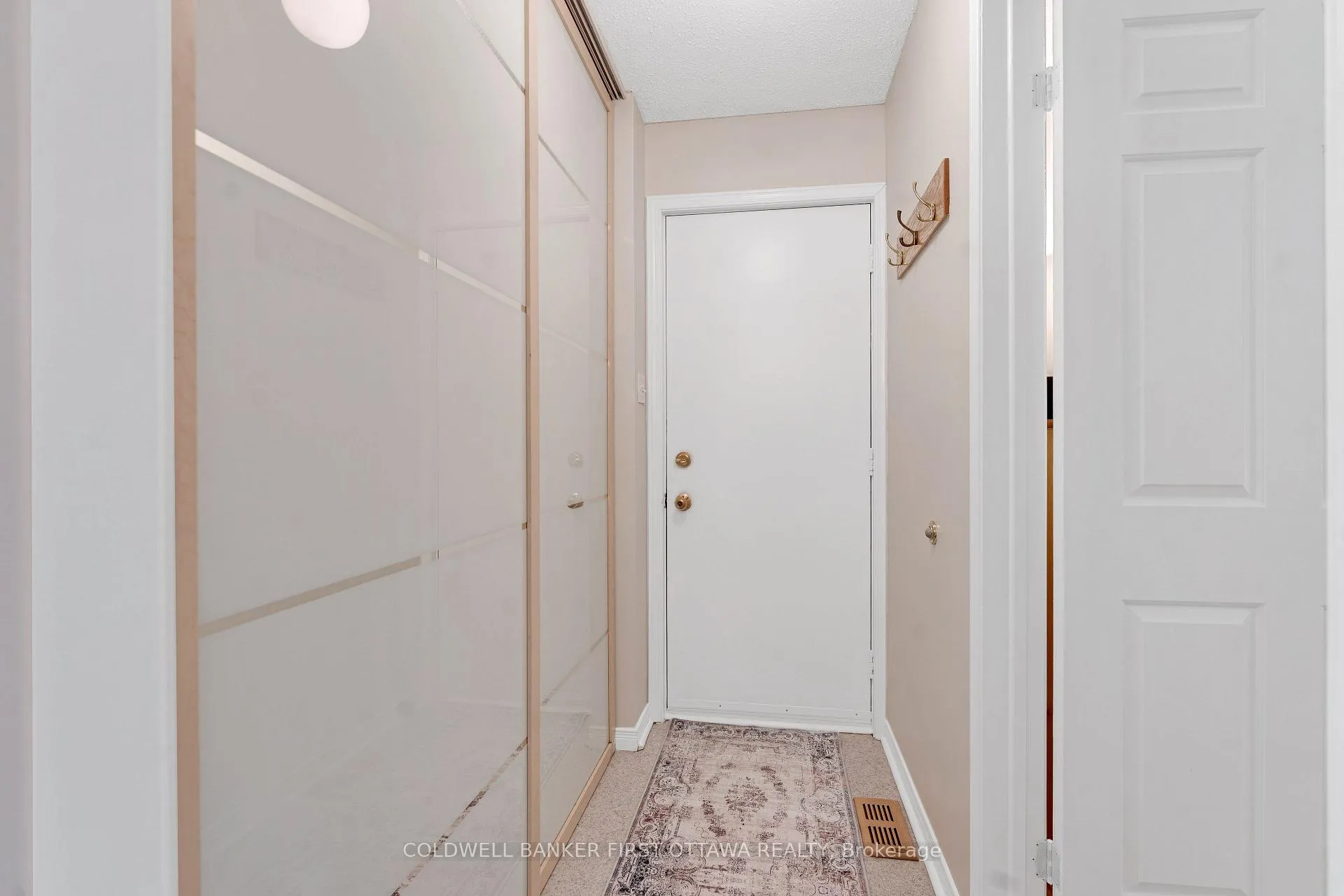 Photo 14 of 3900 Stonecrest Road, Ottawa, Dunrobin — HOMEH