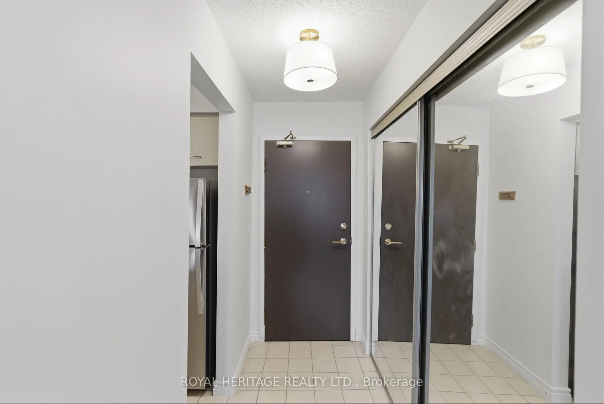 Photo 4 of Unit 409, 195 Lake Driveway, Ajax, South West — HOMEH