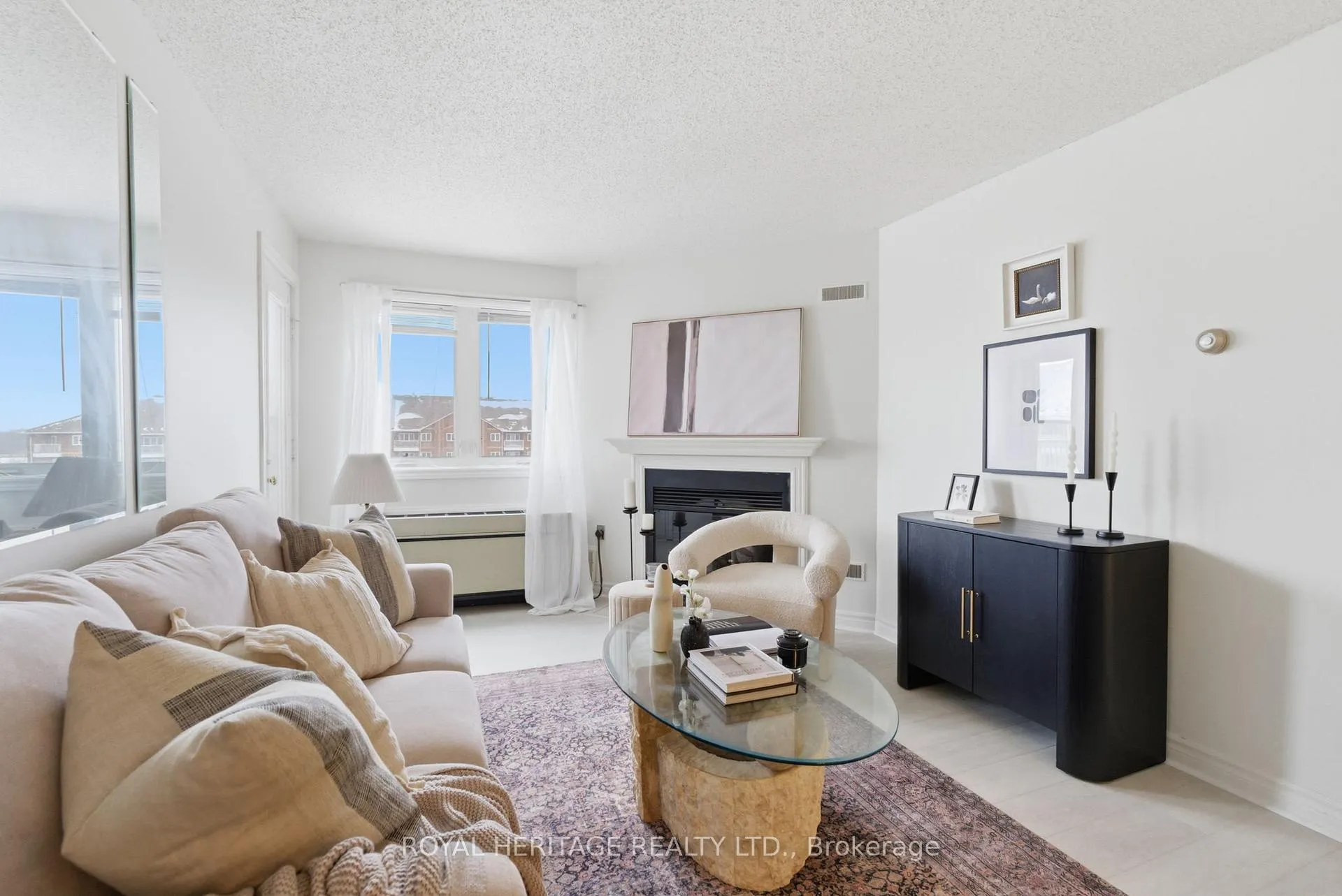 Photo 8 of Unit 409, 195 Lake Driveway, Ajax, South West — HOMEH