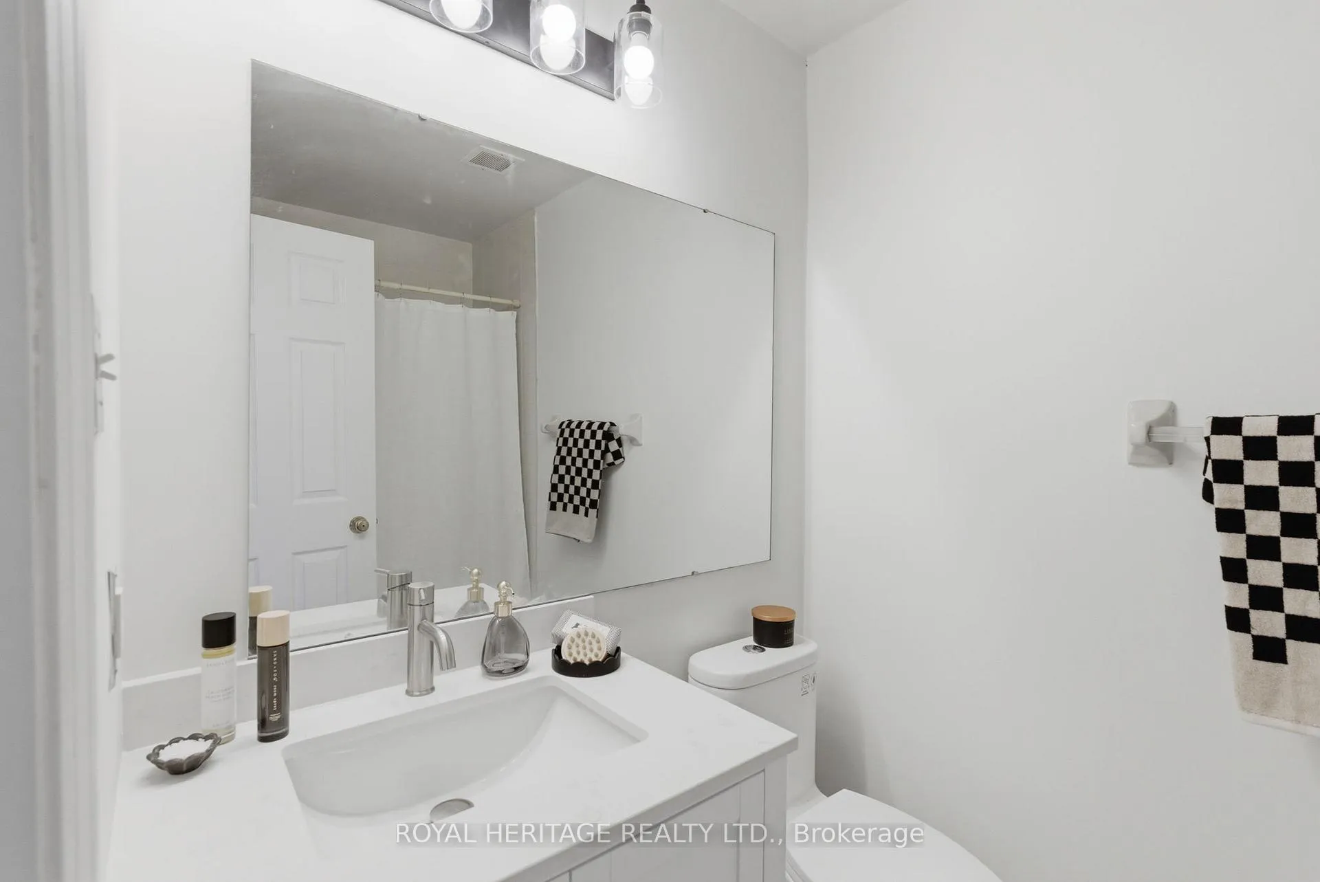 Photo 22 of Unit 409, 195 Lake Driveway, Ajax, South West — HOMEH