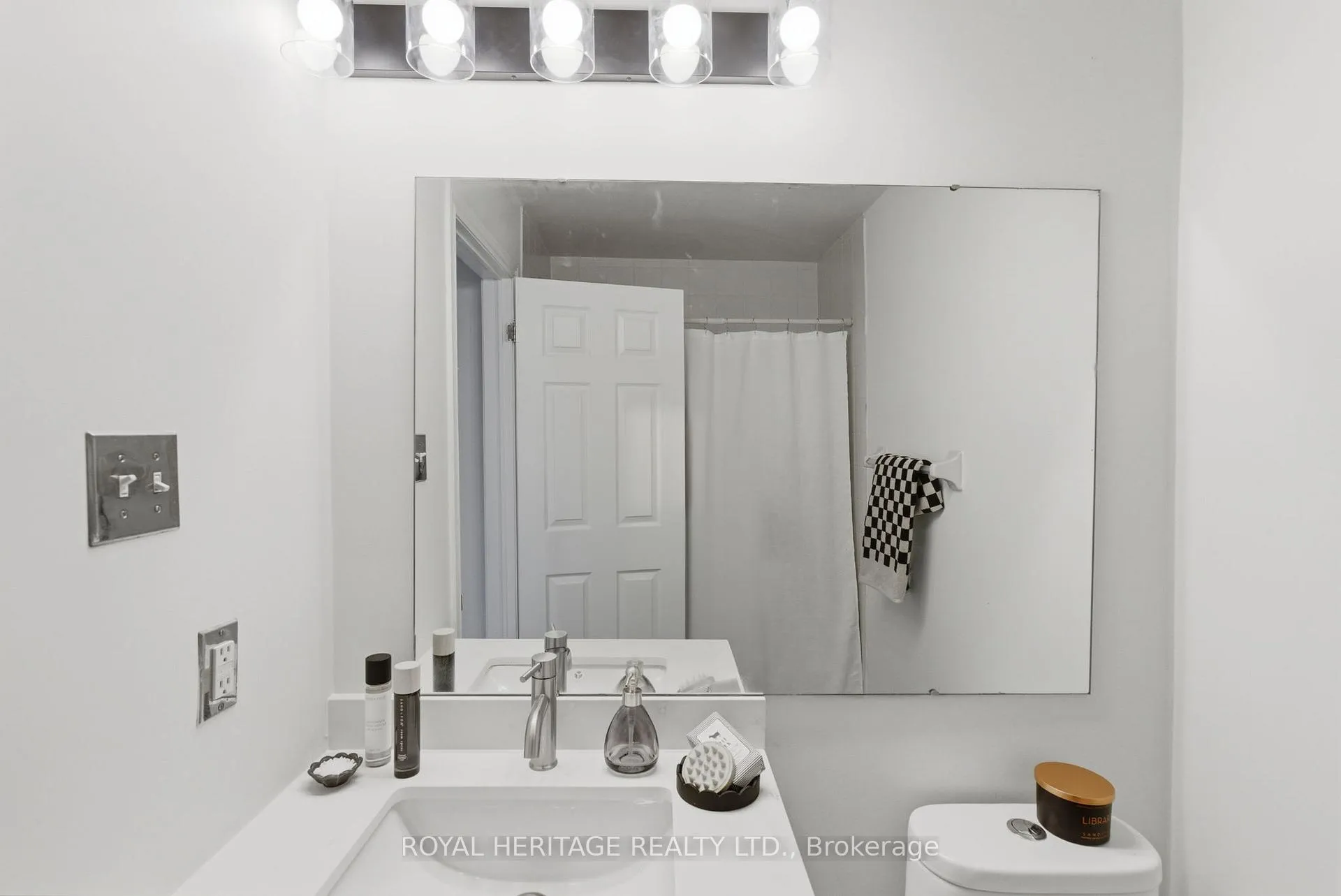 Photo 23 of Unit 409, 195 Lake Driveway, Ajax, South West — HOMEH