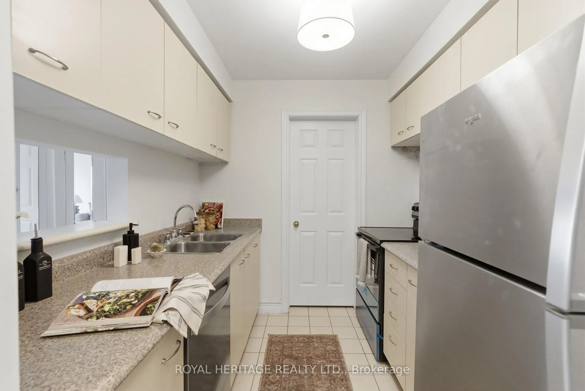Photo 25 of Unit 409, 195 Lake Driveway, Ajax, South West — HOMEH