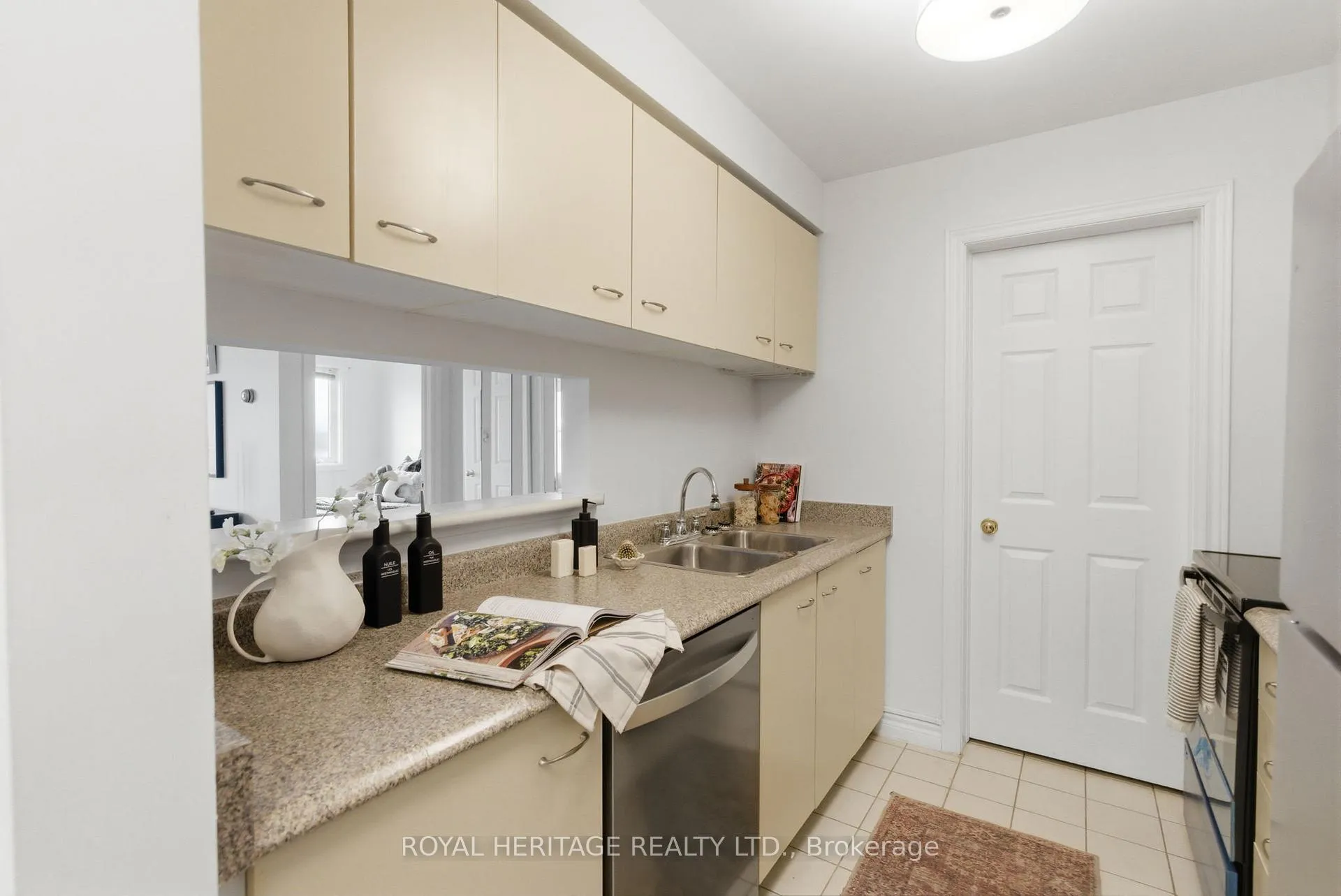 Photo 26 of Unit 409, 195 Lake Driveway, Ajax, South West — HOMEH