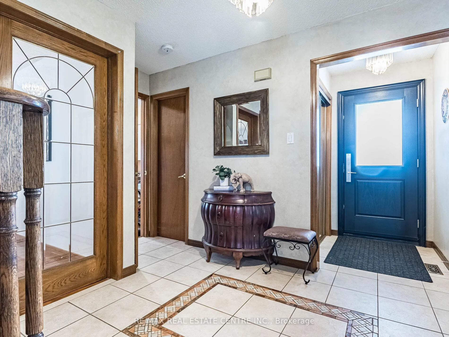 Photo 6 of 9 Turtlecreek Boulevard, Brampton, Fletcher's Creek South — HOMEH