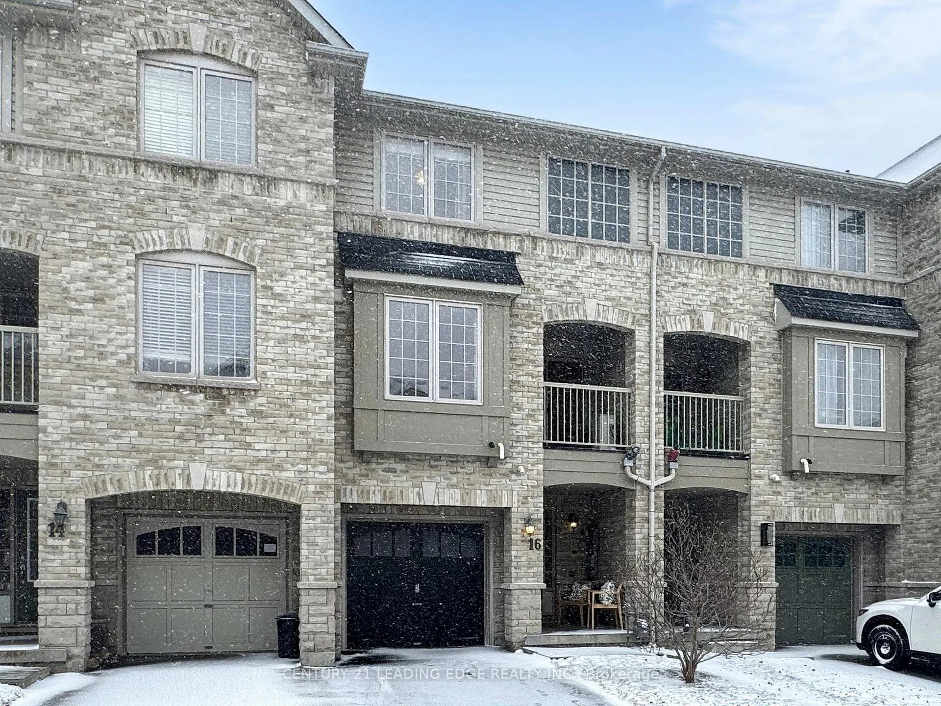 Photo 32 of 16 Silvester Street, Ajax, Central East — HOMEH