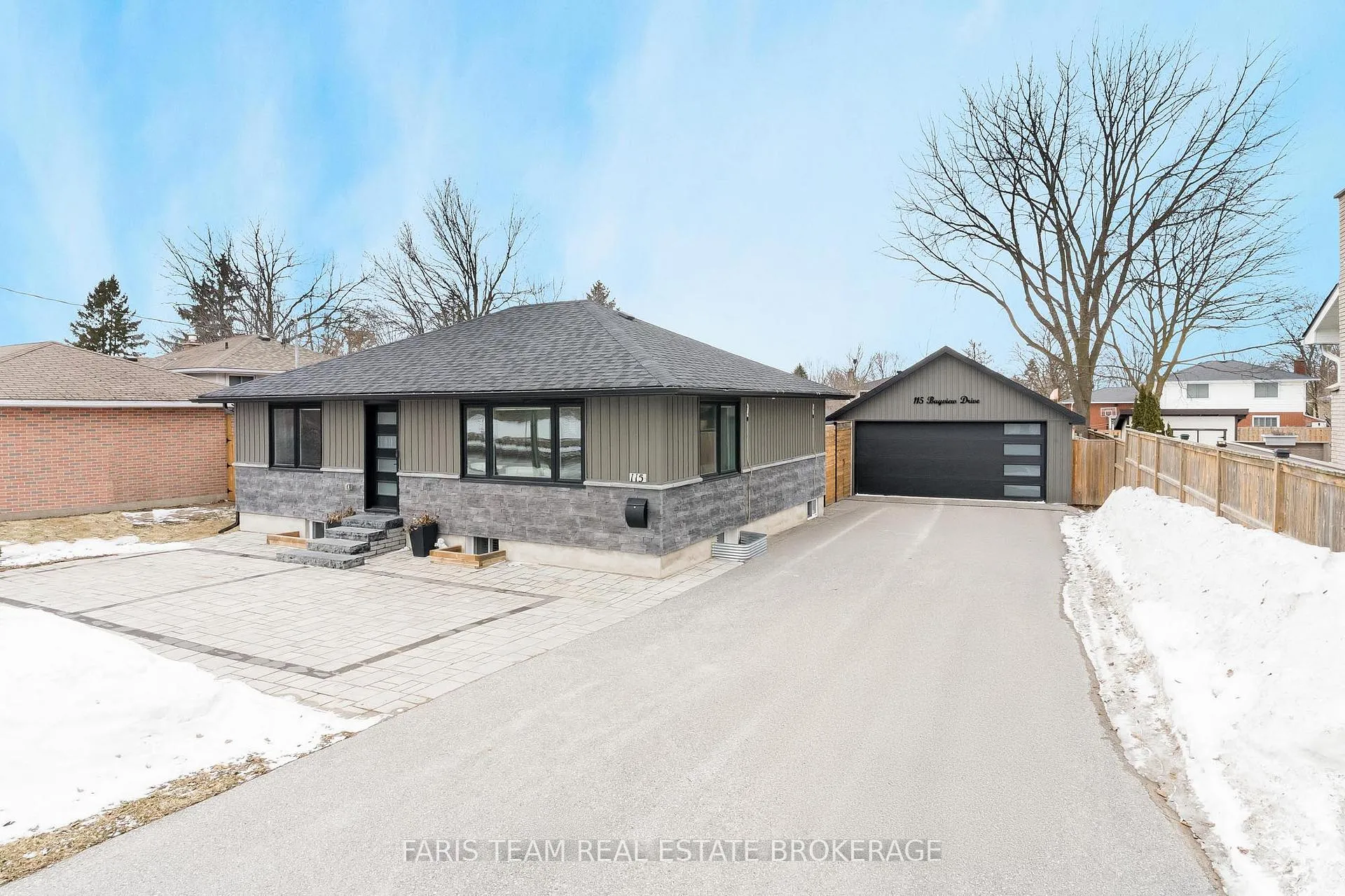 Photo 1 of 115 Bayview Drive, Barrie, Allandale Heights — HOMEH