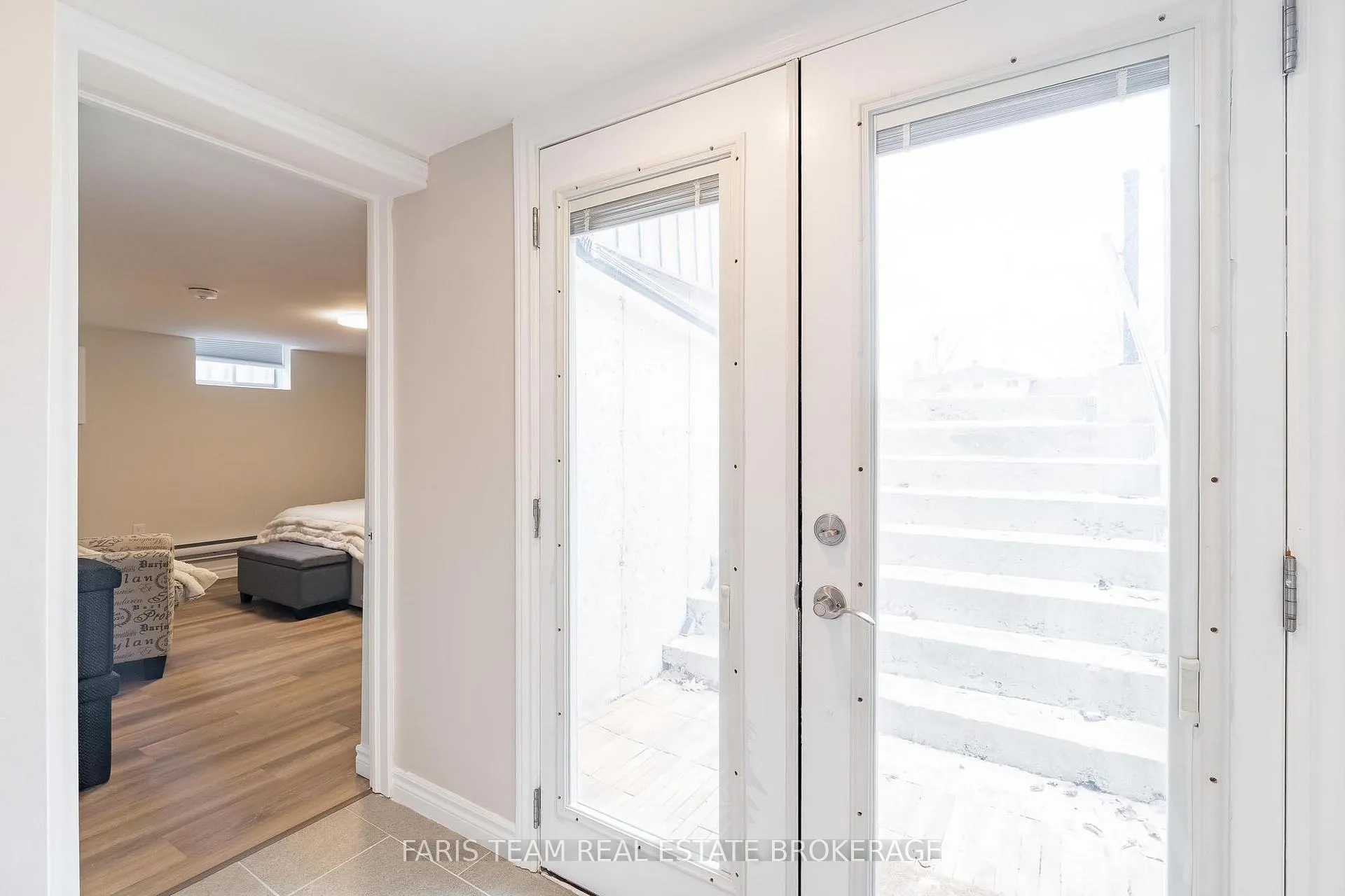 Photo 23 of 115 Bayview Drive, Barrie, Allandale Heights — HOMEH