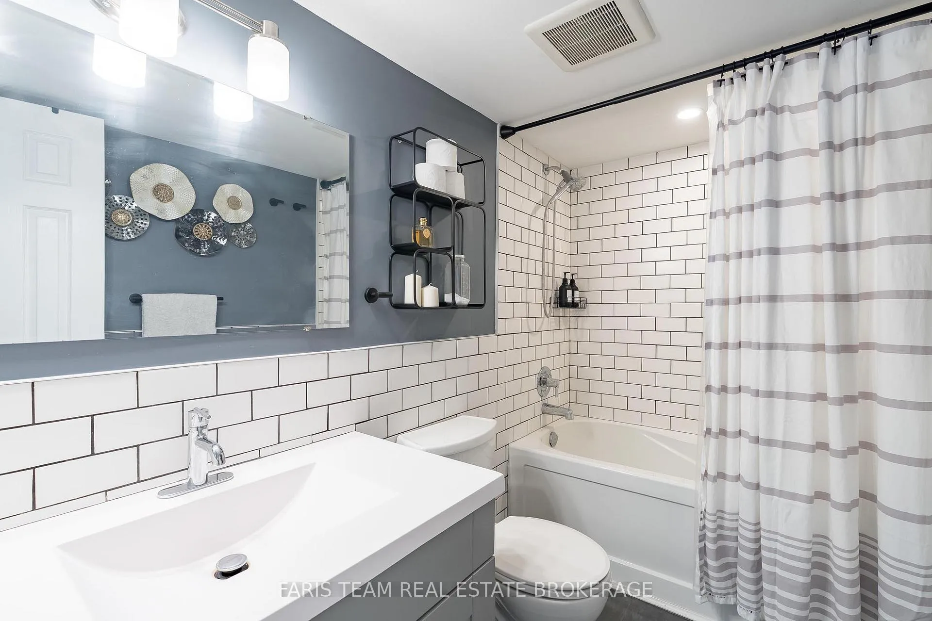 Photo 36 of 115 Bayview Drive, Barrie, Allandale Heights — HOMEH