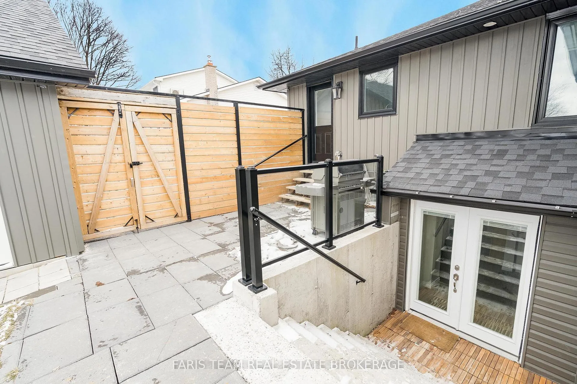 Photo 38 of 115 Bayview Drive, Barrie, Allandale Heights — HOMEH