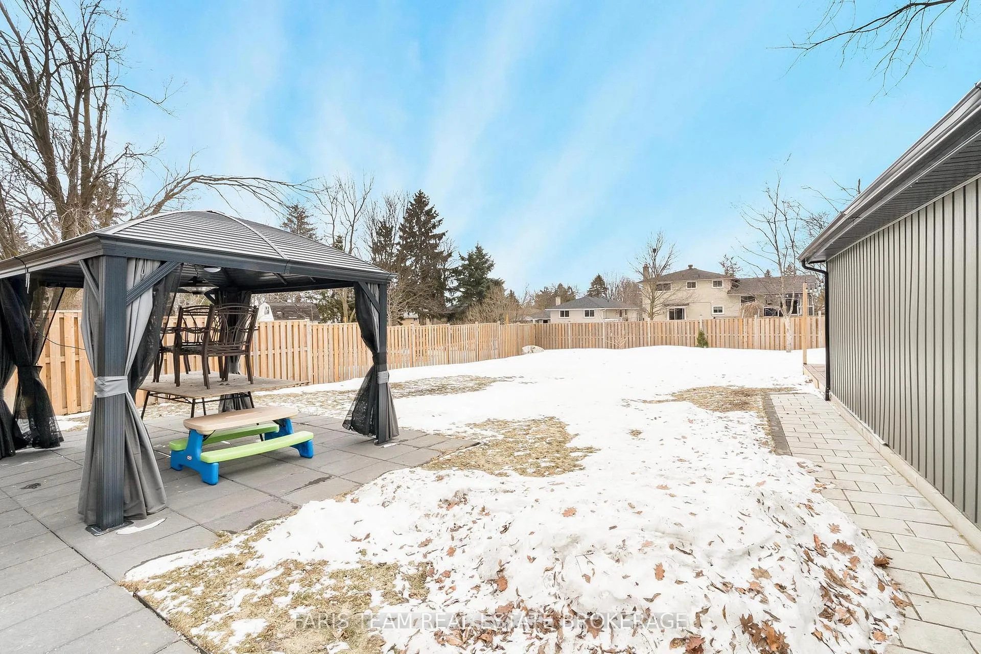 Photo 39 of 115 Bayview Drive, Barrie, Allandale Heights — HOMEH