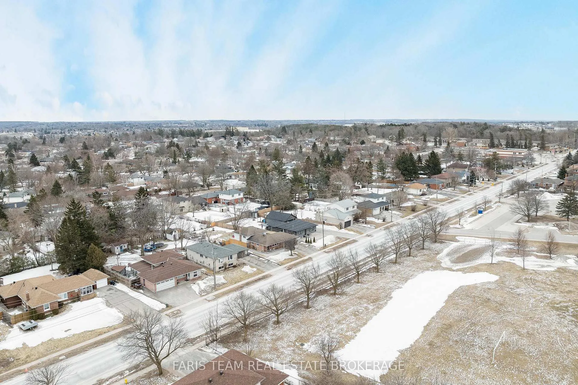 Photo 46 of 115 Bayview Drive, Barrie, Allandale Heights — HOMEH