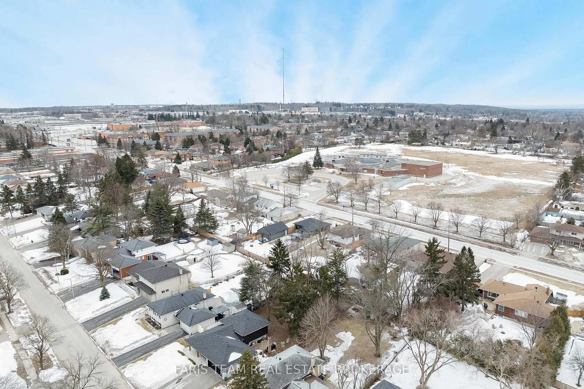 Photo 48 of 115 Bayview Drive, Barrie, Allandale Heights — HOMEH