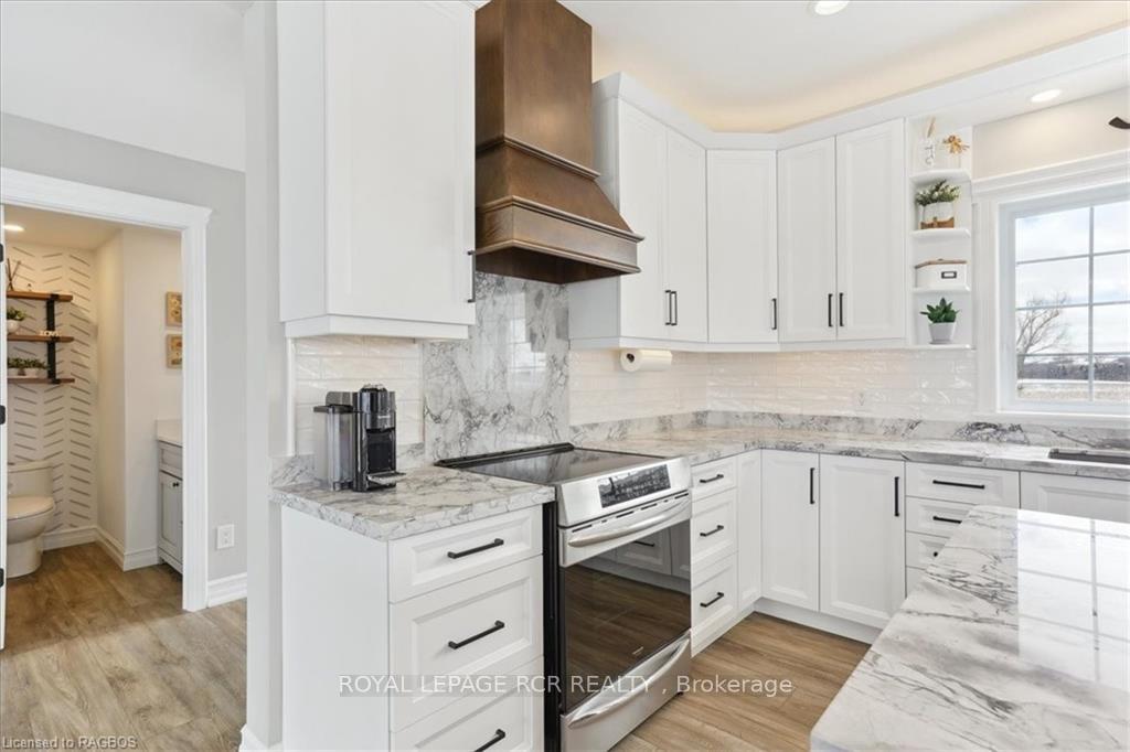 Photo 8 of 157335 7TH Line, Meaford — HOMEH