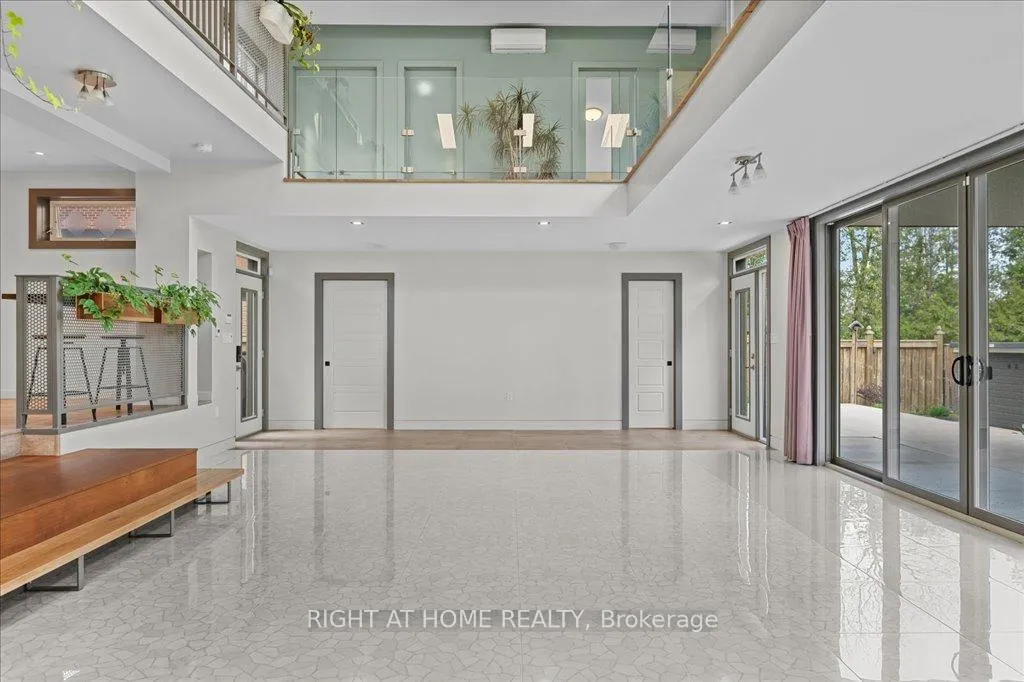 Photo 5 of 704 Cedar Avenue, Burlington, LaSalle — HOMEH