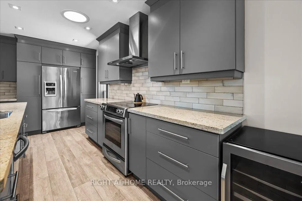 Photo 11 of 704 Cedar Avenue, Burlington, LaSalle — HOMEH