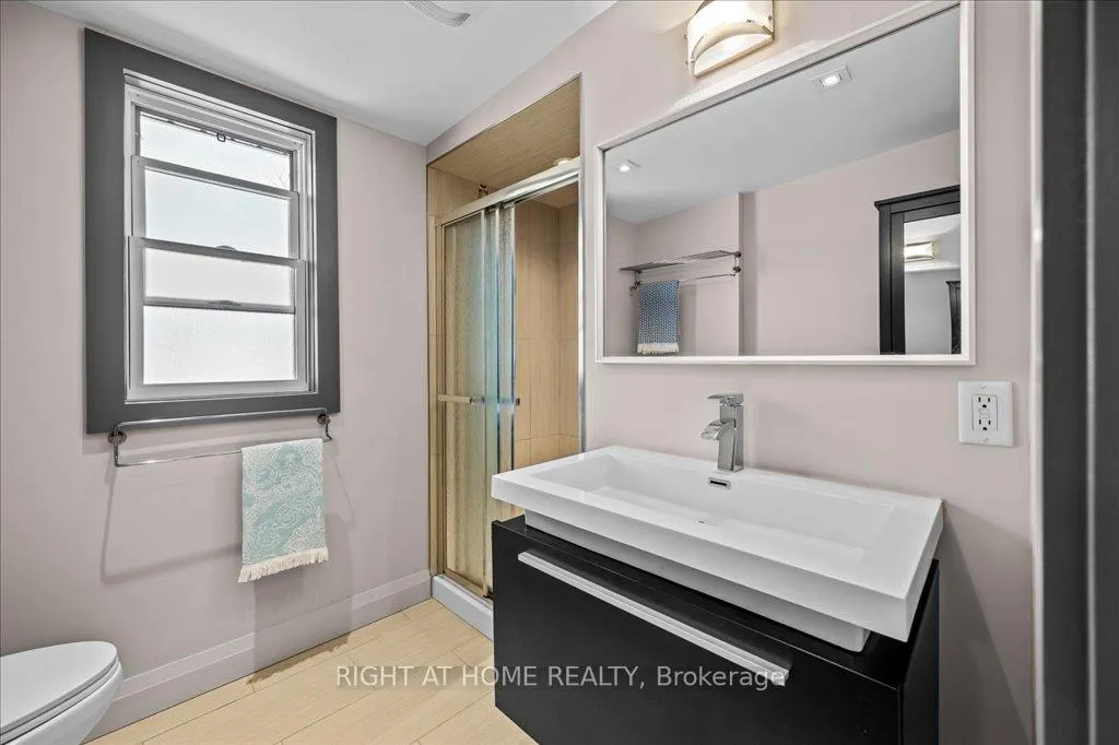 Photo 20 of 704 Cedar Avenue, Burlington, LaSalle — HOMEH