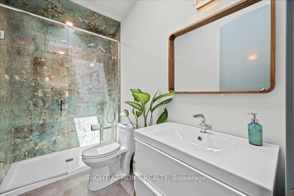 Photo 23 of 704 Cedar Avenue, Burlington, LaSalle — HOMEH