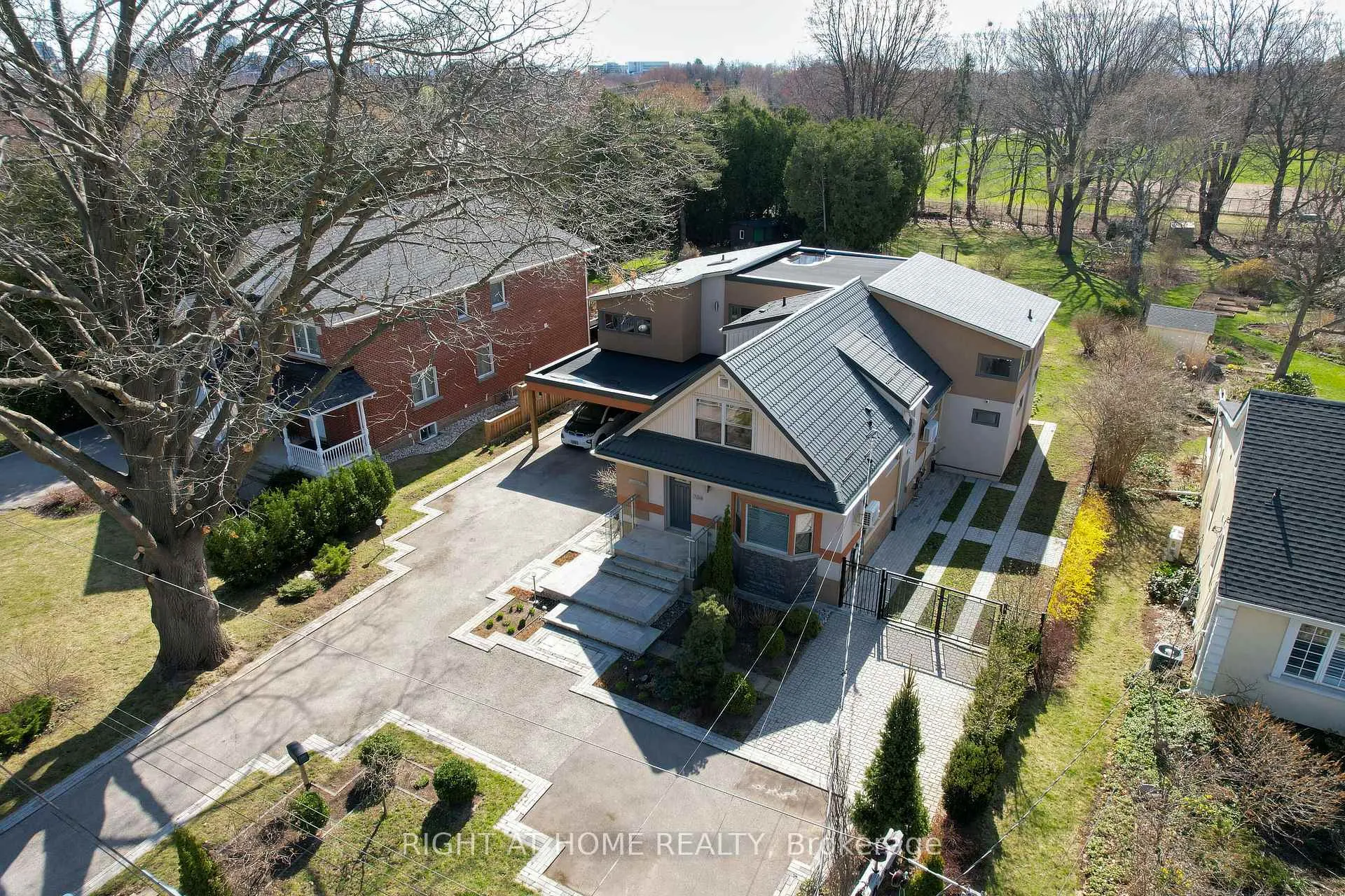 Photo 33 of 704 Cedar Avenue, Burlington, LaSalle — HOMEH