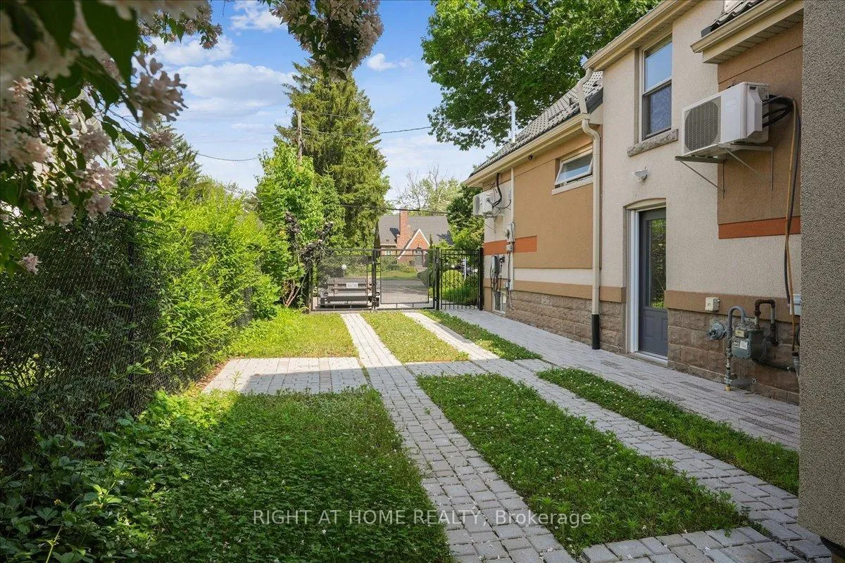 Photo 36 of 704 Cedar Avenue, Burlington, LaSalle — HOMEH