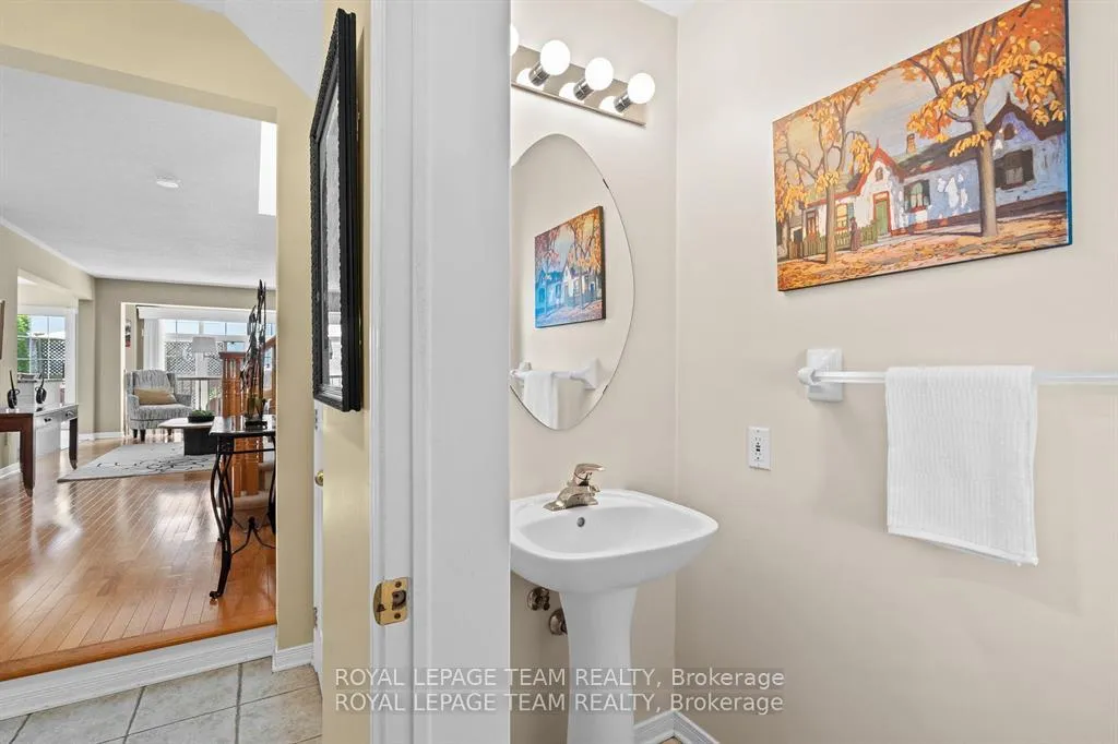 Photo 6 of 30 Riverstone Drive, Ottawa, Barrhaven - Stonebridge — HOMEH