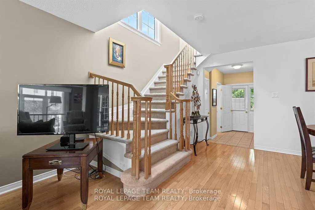 Photo 18 of 30 Riverstone Drive, Ottawa, Barrhaven - Stonebridge — HOMEH
