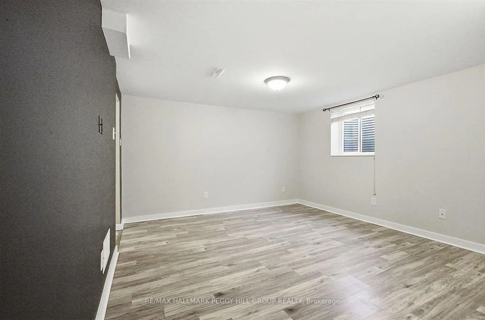 Photo 3 of Unit Basement, 15 Christie Crescent, Barrie, Letitia Heights — HOMEH