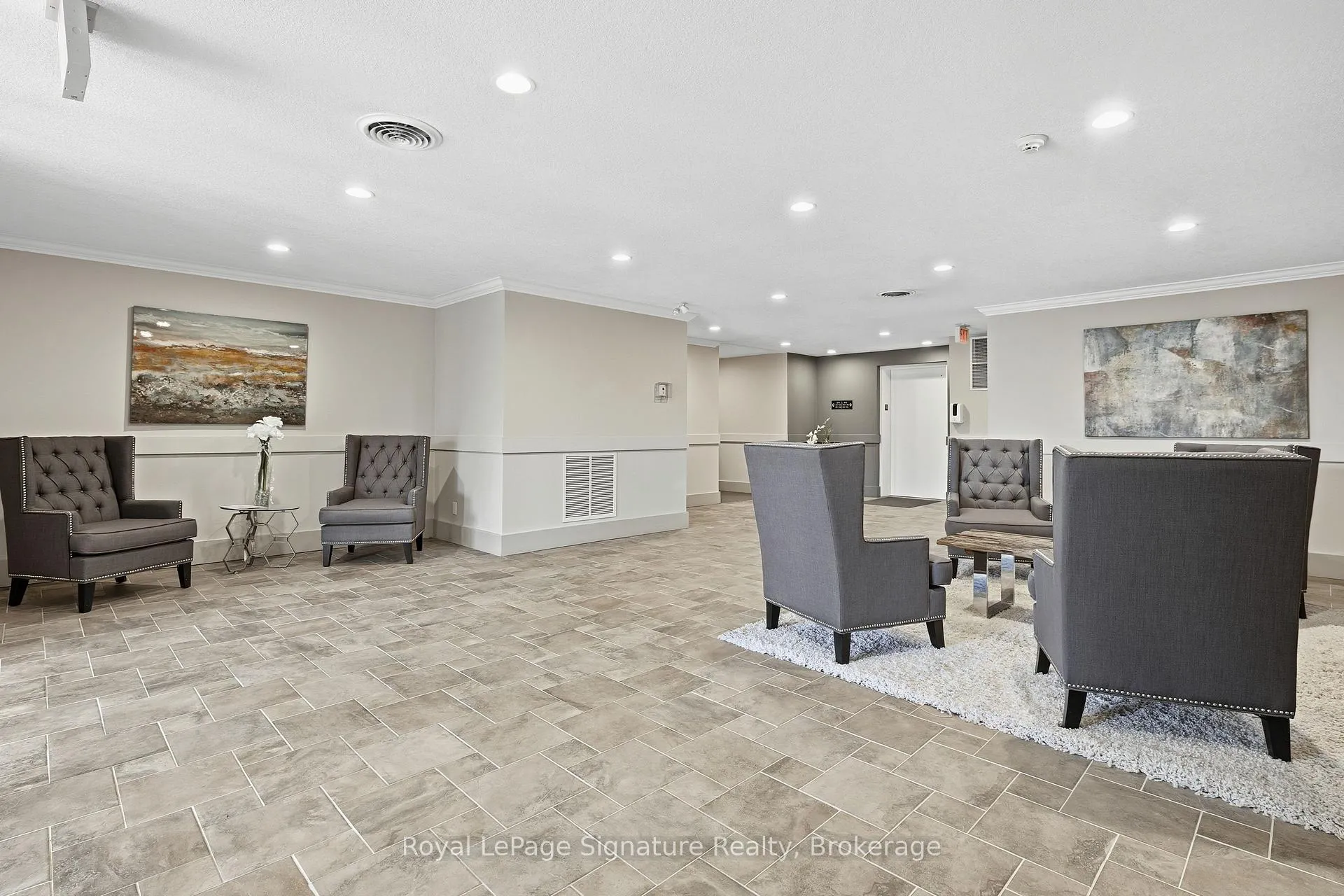 Photo 4 of Unit 207, 27 Beaver Street, Blue Mountains — HOMEH