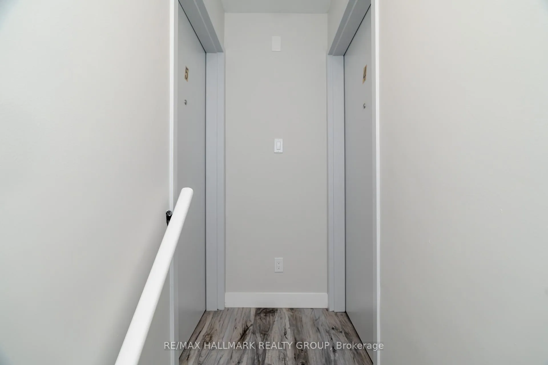 Photo 3 of Unit 4, 261 Somerset Street E, Ottawa, Sandy Hill — HOMEH