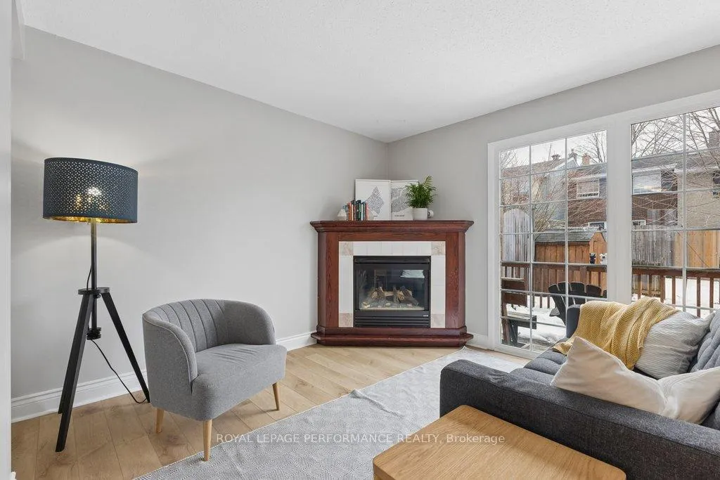 Photo 11 of 920 Walkley Road, Ottawa, Riverside Park South — HOMEH