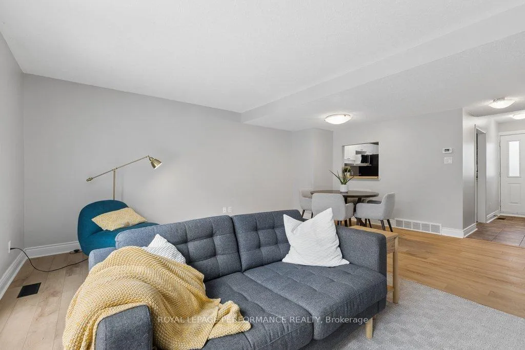 Photo 14 of 920 Walkley Road, Ottawa, Riverside Park South — HOMEH