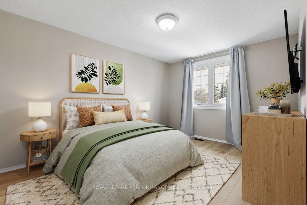 Photo 20 of 920 Walkley Road, Ottawa, Riverside Park South — HOMEH