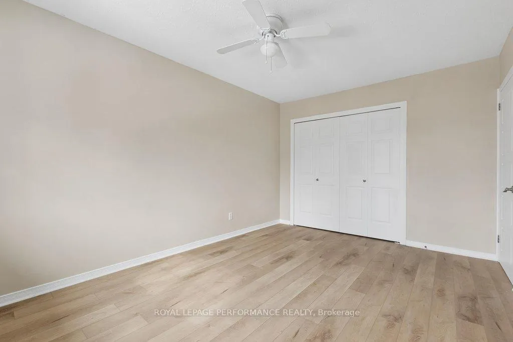 Photo 23 of 920 Walkley Road, Ottawa, Riverside Park South — HOMEH