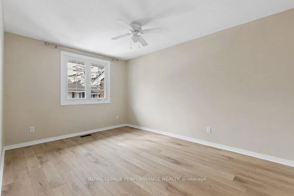 Photo 25 of 920 Walkley Road, Ottawa, Riverside Park South — HOMEH
