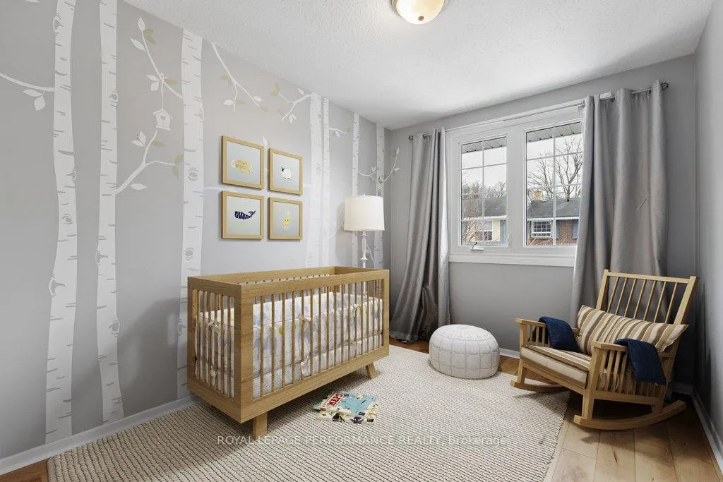 Photo 26 of 920 Walkley Road, Ottawa, Riverside Park South — HOMEH