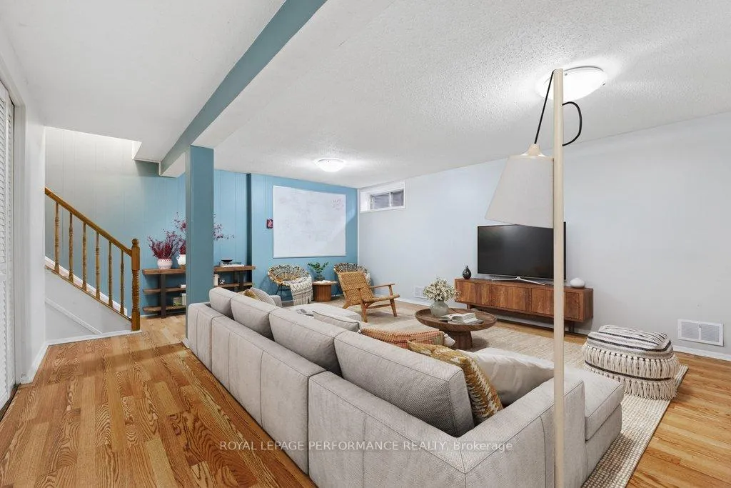 Photo 34 of 920 Walkley Road, Ottawa, Riverside Park South — HOMEH