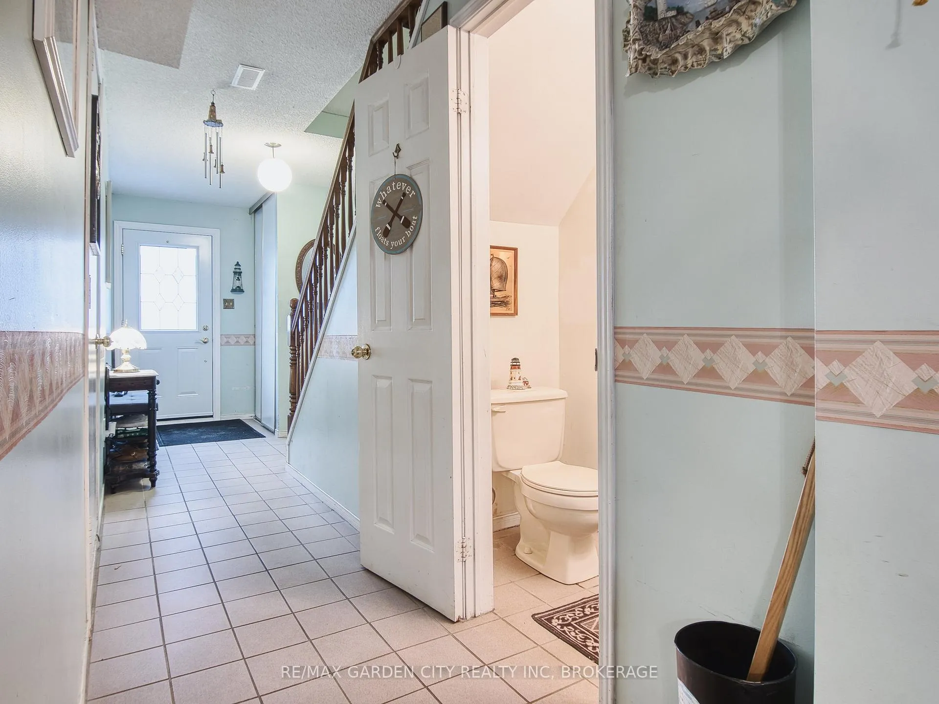 Photo 9 of Unit 19, 1155 Paramount Drive, Hamilton, Stoney Creek Mountain — HOMEH