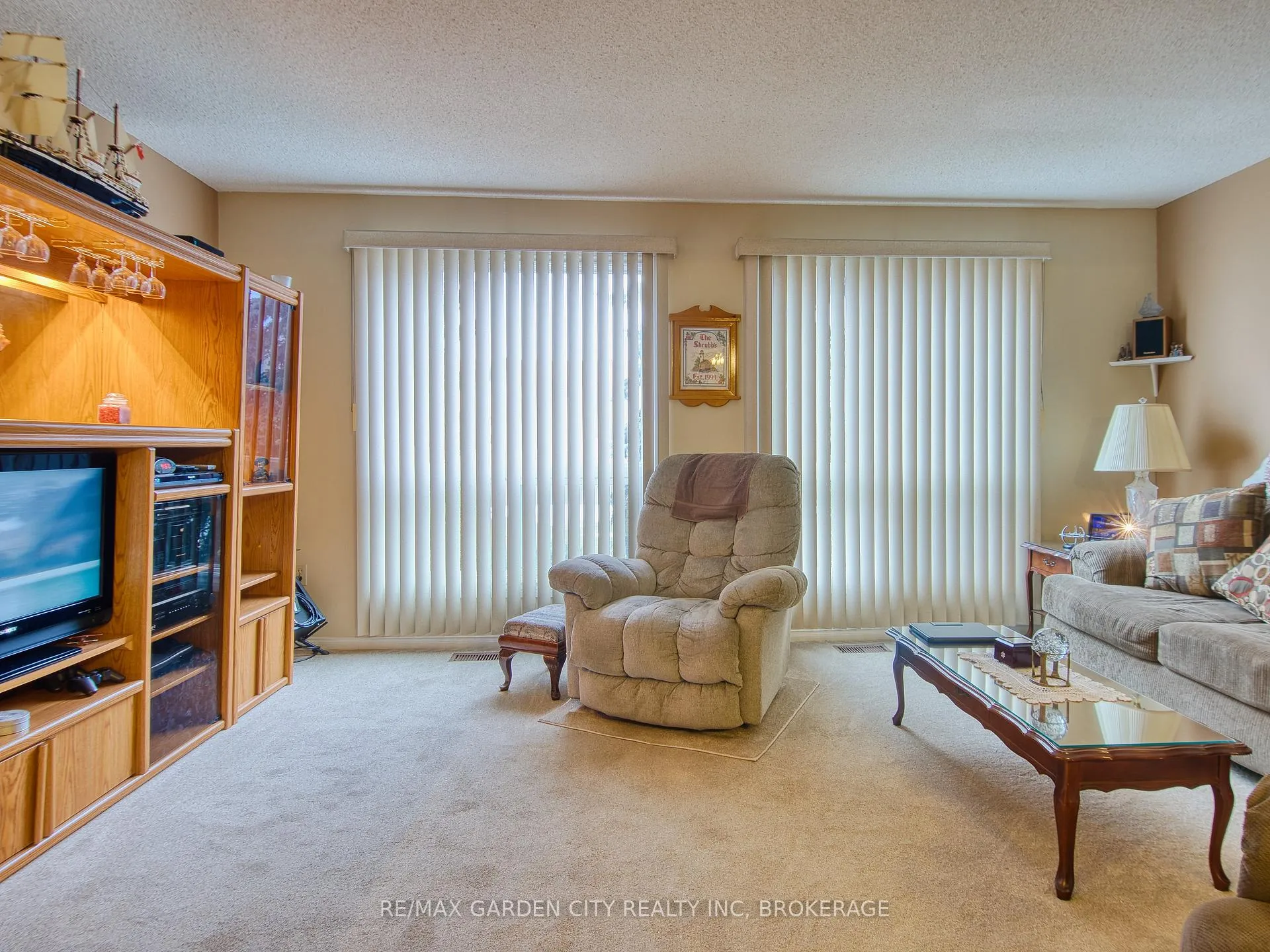 Photo 17 of Unit 19, 1155 Paramount Drive, Hamilton, Stoney Creek Mountain — HOMEH