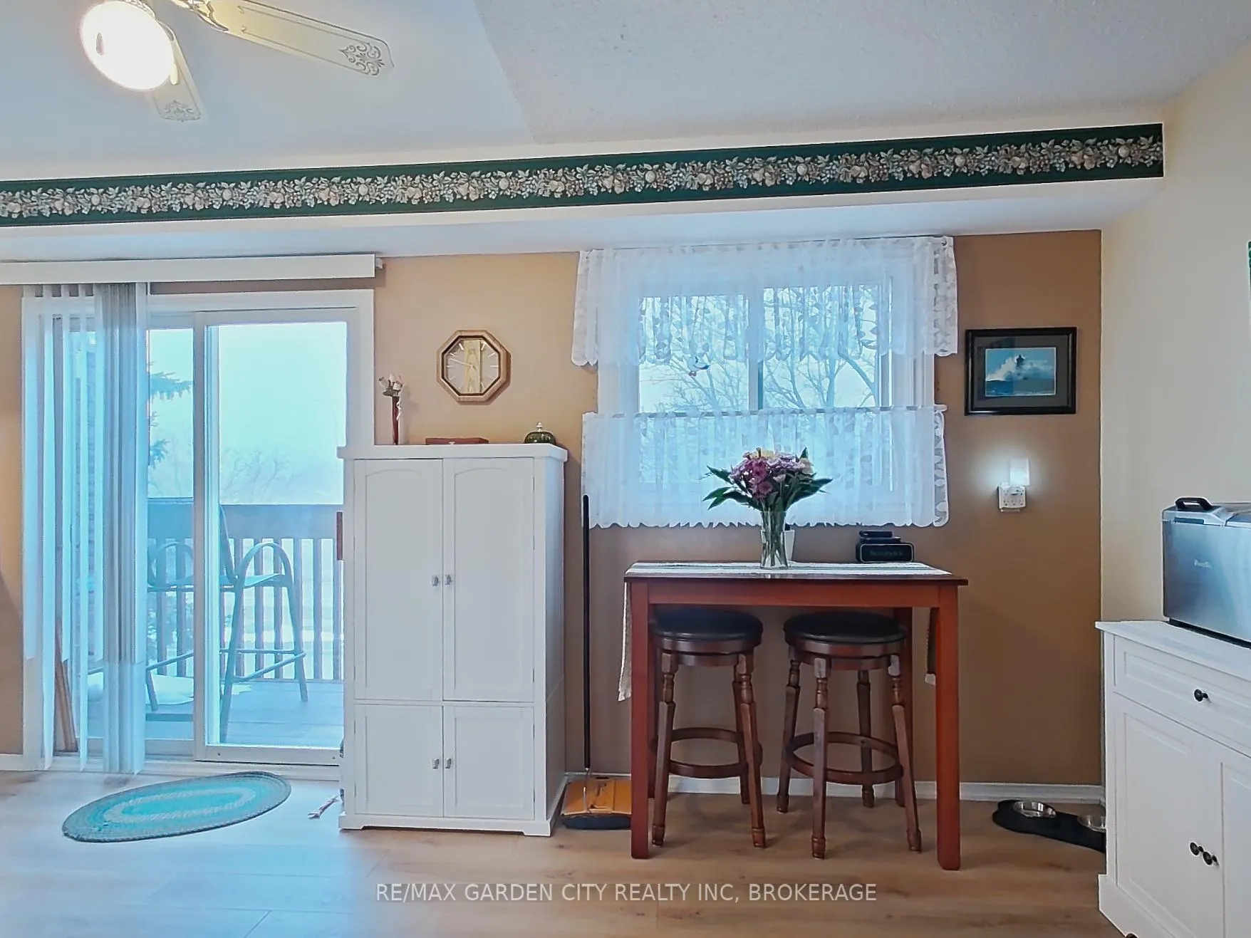 Photo 24 of Unit 19, 1155 Paramount Drive, Hamilton, Stoney Creek Mountain — HOMEH