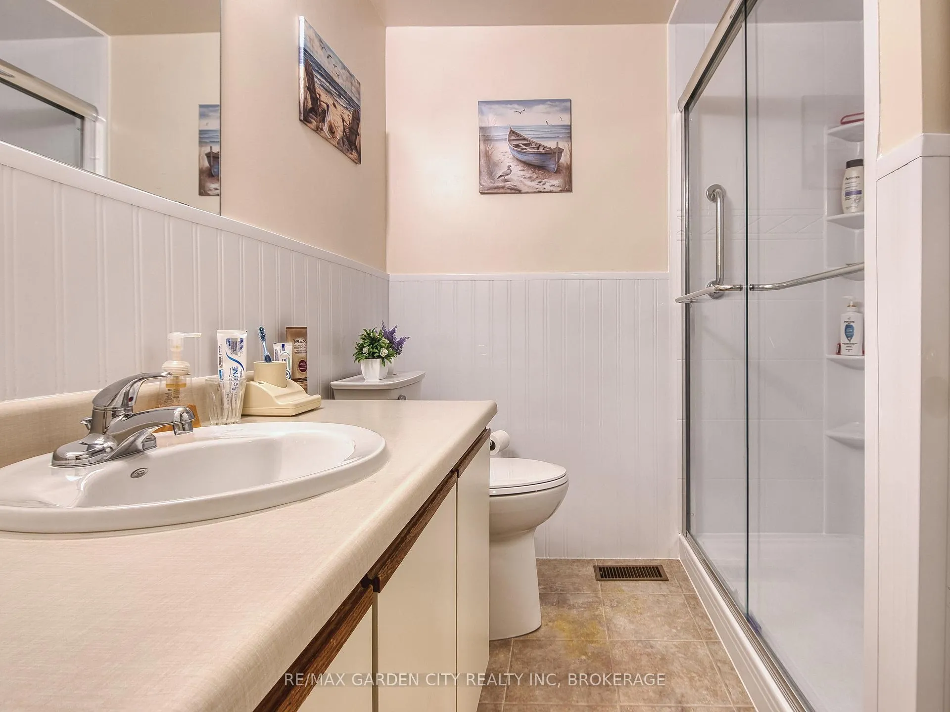Photo 38 of Unit 19, 1155 Paramount Drive, Hamilton, Stoney Creek Mountain — HOMEH