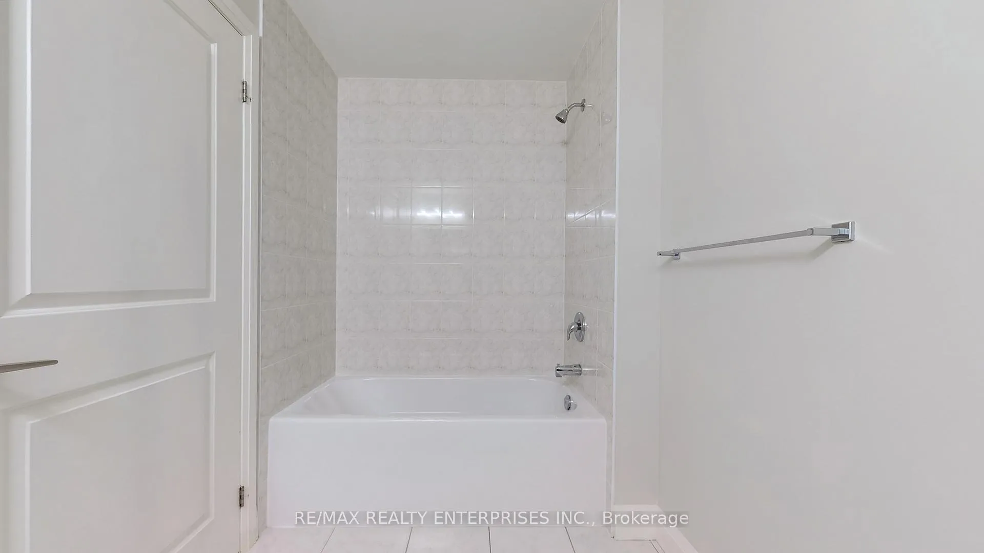 Photo 13 of Unit 210, 65 Yorkland Boulevard, Brampton, Goreway Drive Corridor — HOMEH