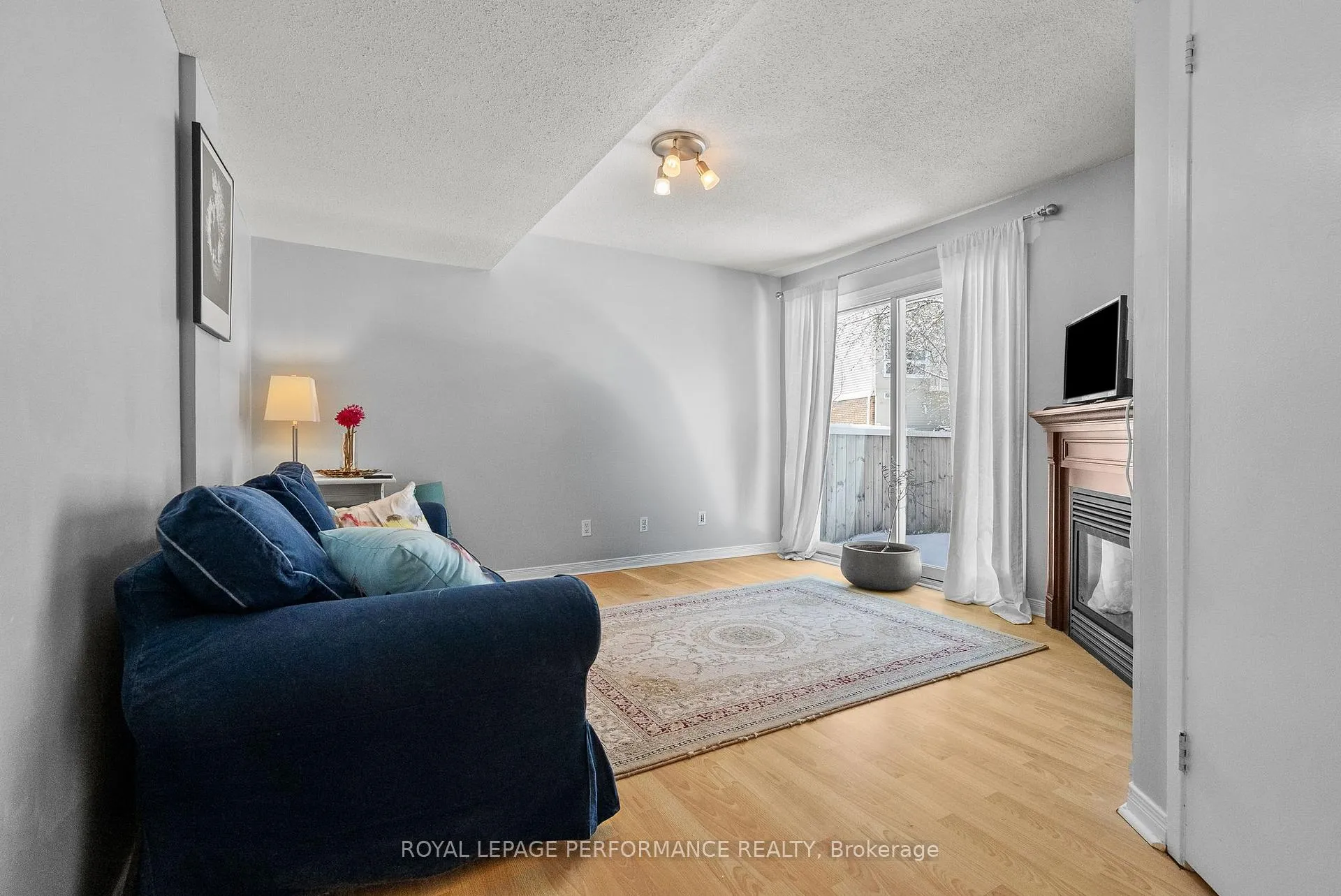 Photo 5 of 6919 Du Bois Avenue, Ottawa, Convent Glen North — HOMEH