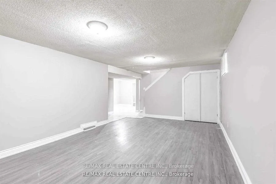Photo 2 of Unit Lower, 83 Autumn Boulevard, Brampton, Avondale — HOMEH