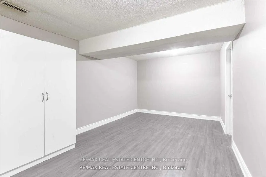 Photo 6 of Unit Lower, 83 Autumn Boulevard, Brampton, Avondale — HOMEH