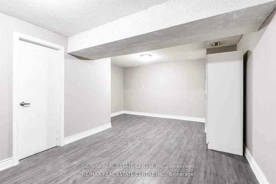Photo 7 of Unit Lower, 83 Autumn Boulevard, Brampton, Avondale — HOMEH
