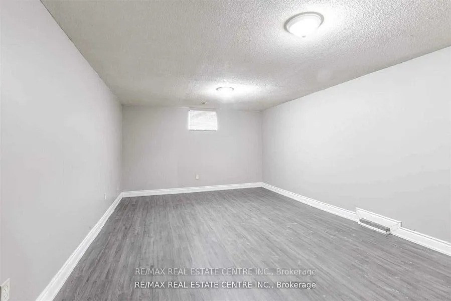 Photo 8 of Unit Lower, 83 Autumn Boulevard, Brampton, Avondale — HOMEH